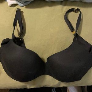 Victoria’s Secret black bra